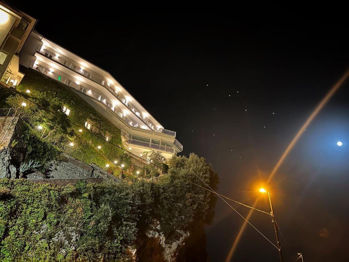 Hotel Le Rocce - Agerola, Amalfi Coast 4*