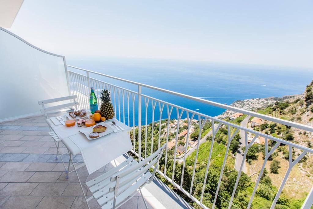 Hotel Le Rocce - Agerola, Amalfi Coast 4*